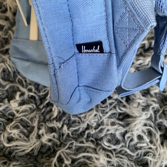 Helschel Survey Square - Picture 5 of 5